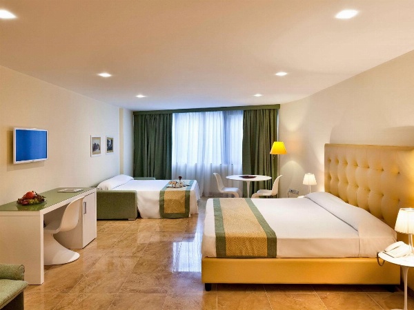Mercure Villa Romanazzi Carducci Bari image 5